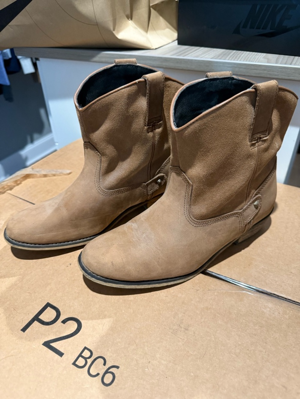 Women’s Casual Tan Suede Western Boots